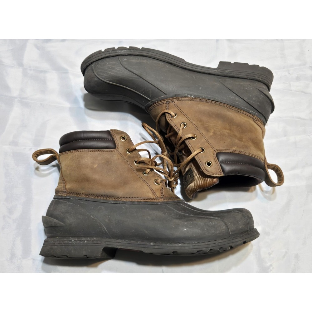 Ugg Gaston Mid Waterproof Duck Boots Mens Size 9 Chestnut LaceUp Work Hunt